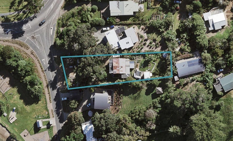 68 Wharf Road, Ostend, Waiheke Island - Carousel 1