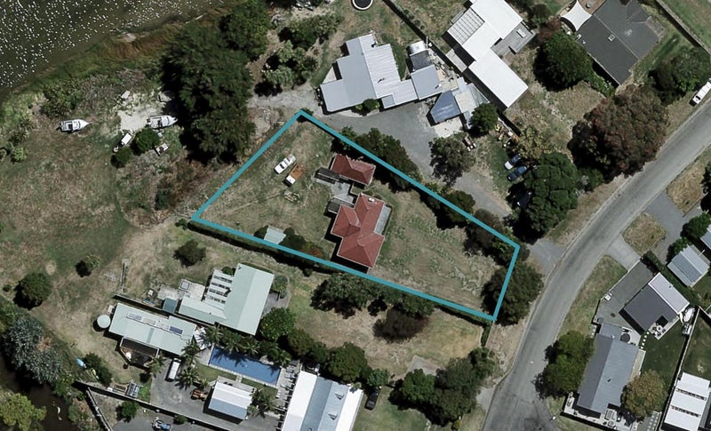 42 Airini Road, Waimarama, Waimārama - Carousel 1