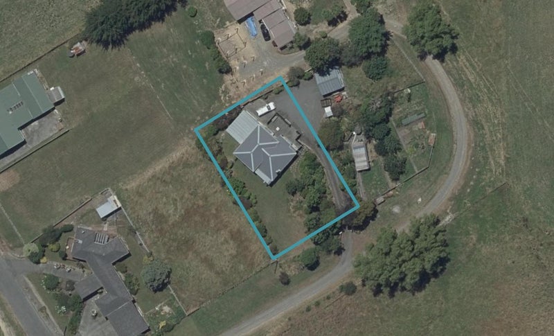 25 Levin Street, Halcombe, Feilding - Carousel 1