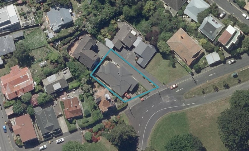 61A Sligo Terrace, Roslyn, Dunedin - Carousel 1