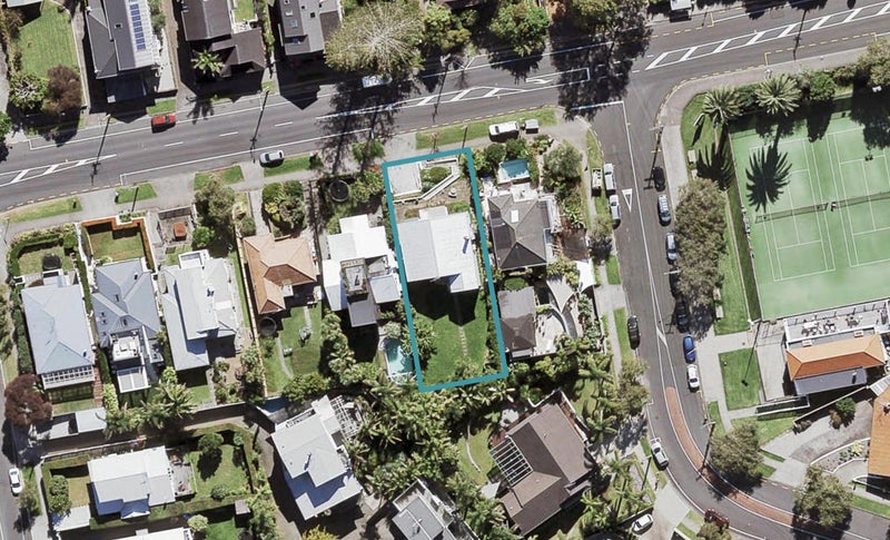 70 West End Road, Westmere, Auckland - Carousel 1