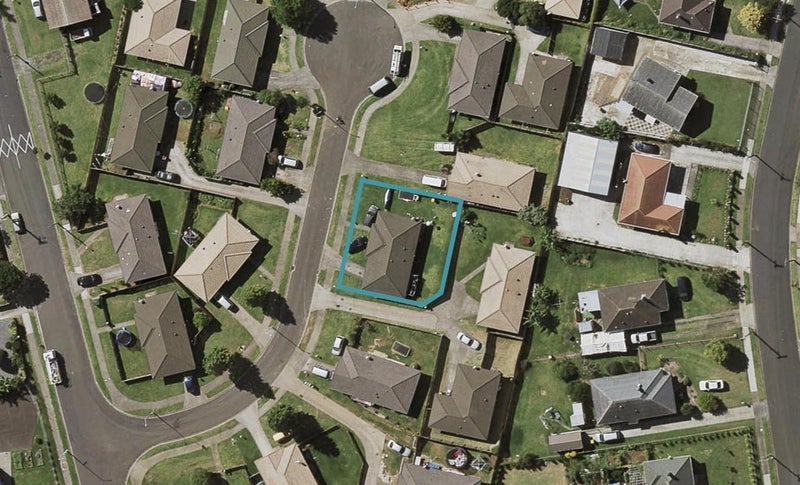 19 Antych Place, Otara, Auckland - Carousel 1