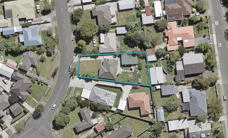 18 Routley Crescent, Elderslea, Upper Hutt - Carousel 1