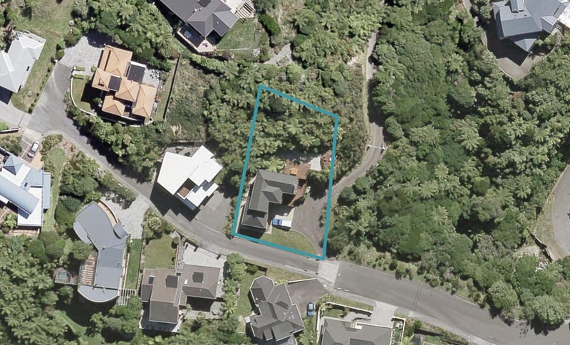 12 Avonlea Grove, Belmont, Lower Hutt - Carousel 1