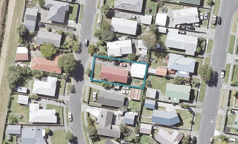 10 Momona Street, Wainuiomata, Lower Hutt - Carousel 1
