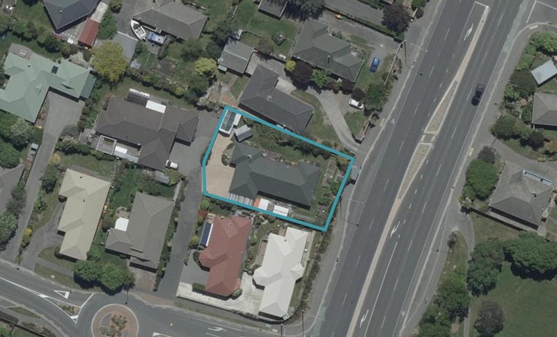 4 Kintyre Drive, Broomfield, Christchurch - Carousel 1
