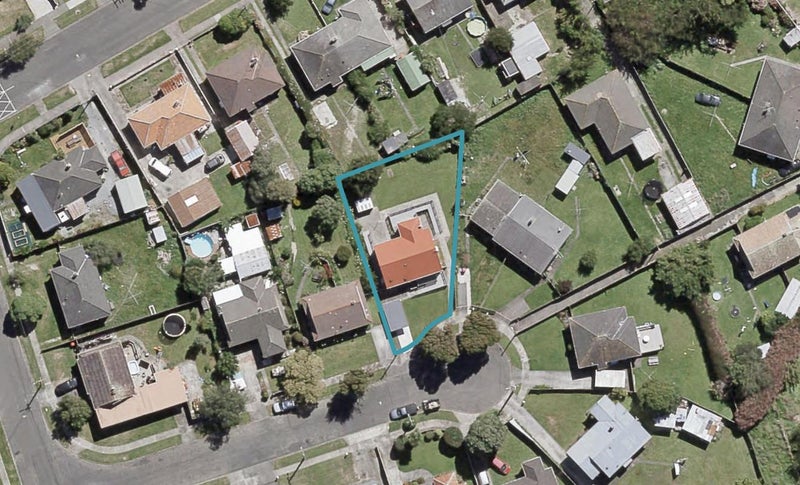 3 Welch Grove, Taita, Lower Hutt - Carousel 1