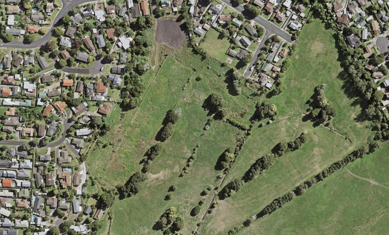 13 Stableford Crescent, Ōpaheke, Papakura - Carousel 1