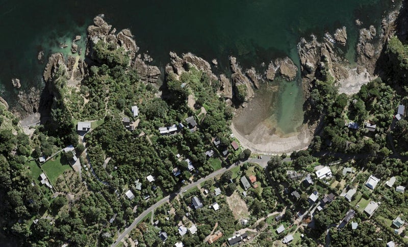 87A Great Barrier Road, Oneroa, Waiheke Island - Carousel 1