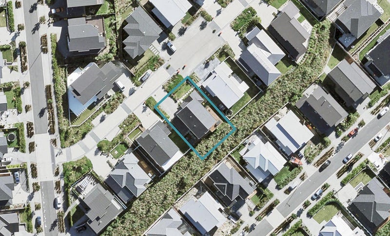 10 Tuangi Street, Long Bay, Auckland - Carousel 1