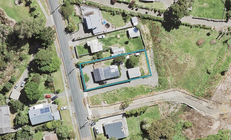 11 Mcentee Road, Waitakere, Auckland - Carousel 1
