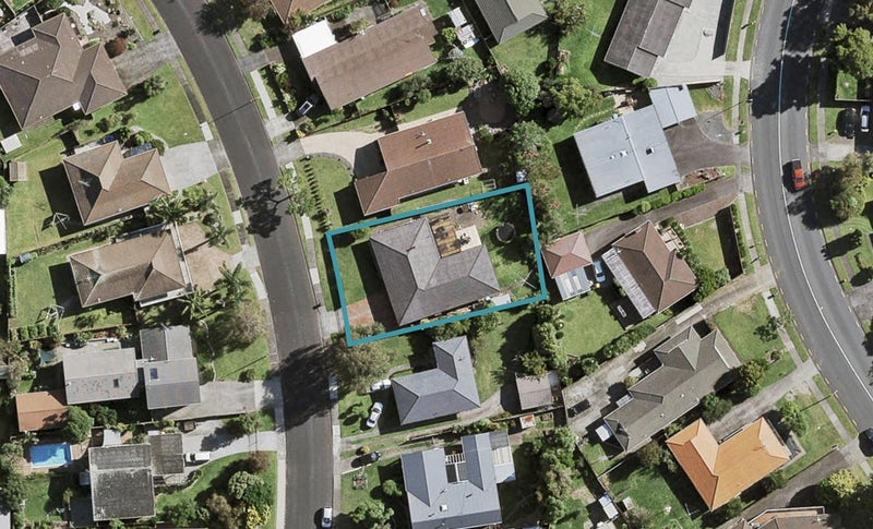 19 Lakeside Drive, Pahurehure, Papakura - Carousel 1