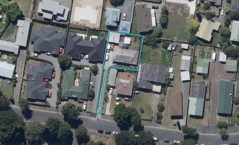 16A Sandleigh Road, Hamilton Lake, Hamilton - Carousel 1