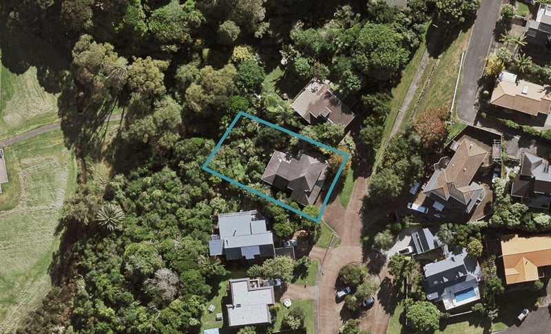 34 Puawai Place, Northcote, Auckland - Carousel 1