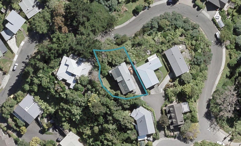 7 Farrelly Grove, Fairfield, Lower Hutt - Carousel 1