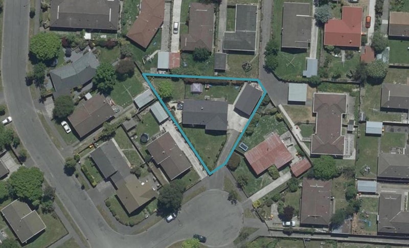 15 Saunders Place, Redwood, Christchurch - Carousel 1