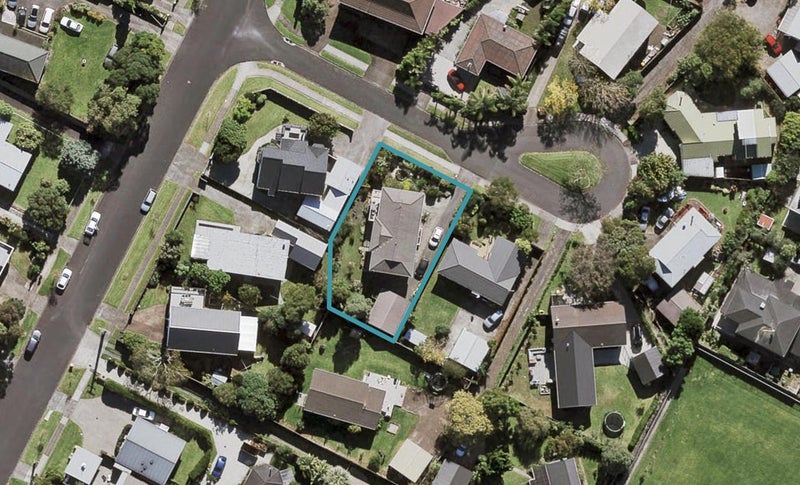 3 Nadine Place, Mangere Bridge, Auckland - Carousel 1