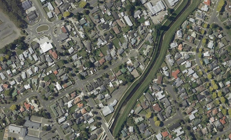 8 Belvedere Crescent, Takaro, Palmerston North - Carousel 1