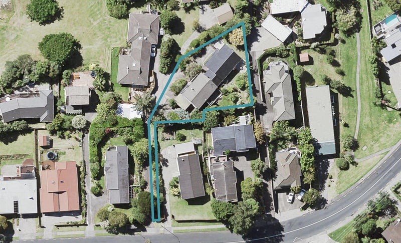 1/65 Glencoe Road, Browns Bay, Auckland - Carousel 1