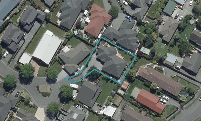 11 Dinglebay Place, Casebrook, Christchurch - Carousel 1