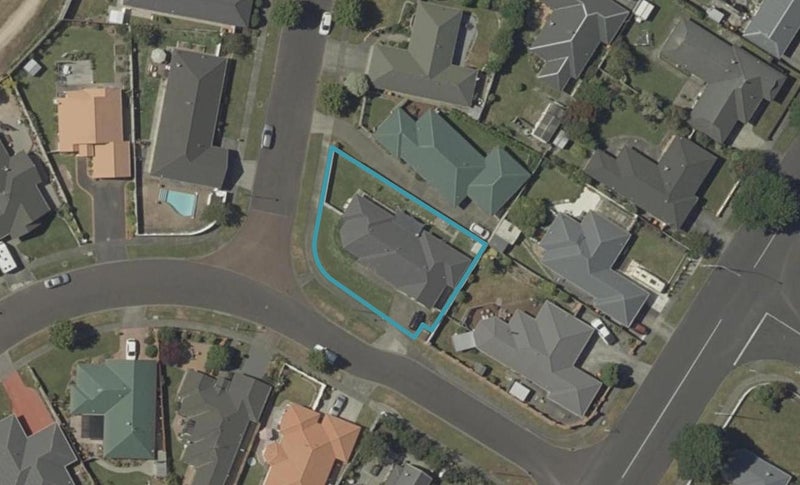6 Strachan Way, Highbury, Palmerston North - Carousel 1