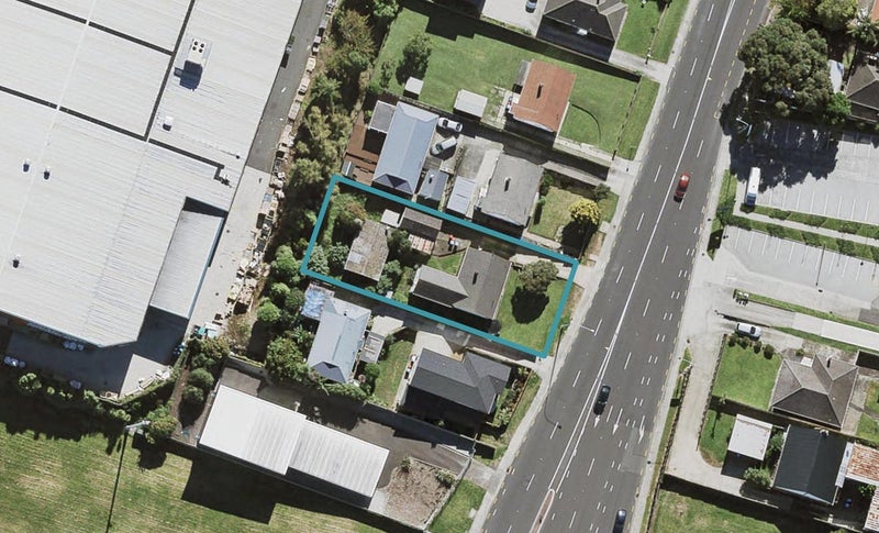 2/101 Hillsborough Road, Mount Roskill, Auckland - Carousel 1