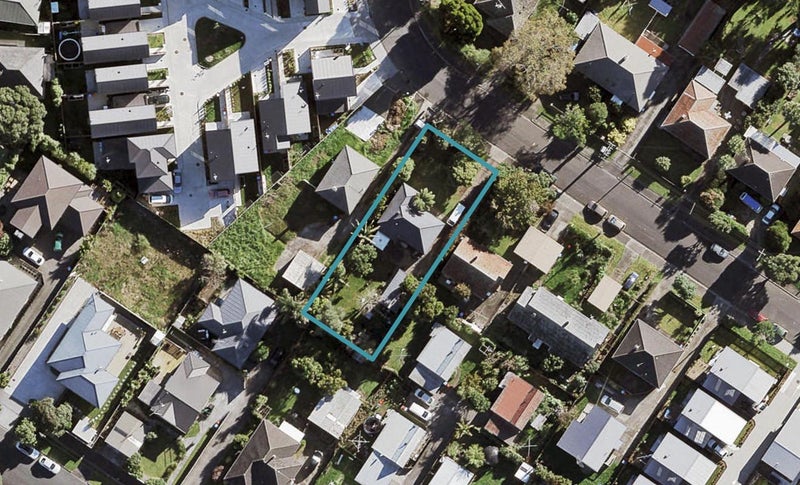 56 Daventry Street, Waterview, Auckland - Carousel 1