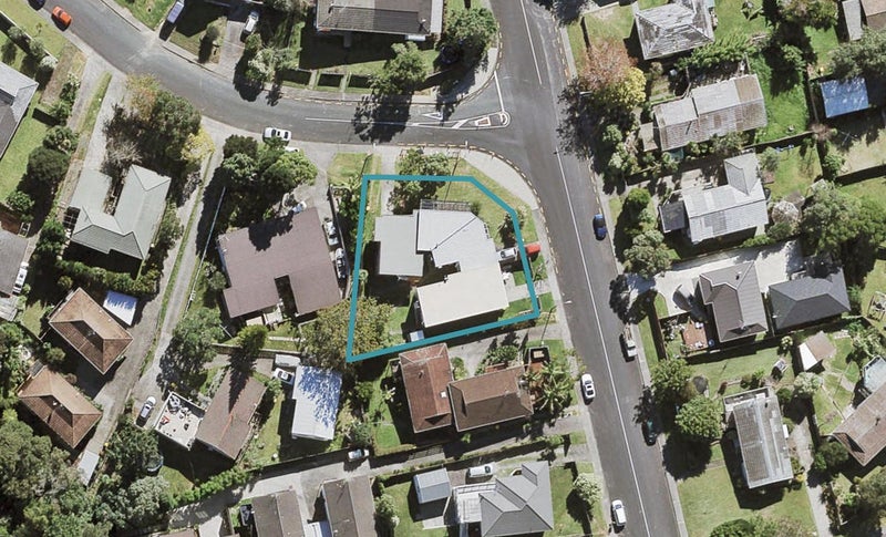 3/2 Simon Ellice Drive, Bayview, Auckland - Carousel 1