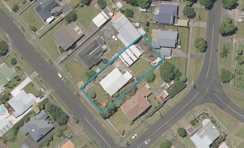 35 Jellicoe Street, Whanganui East, Whanganui - Carousel 1