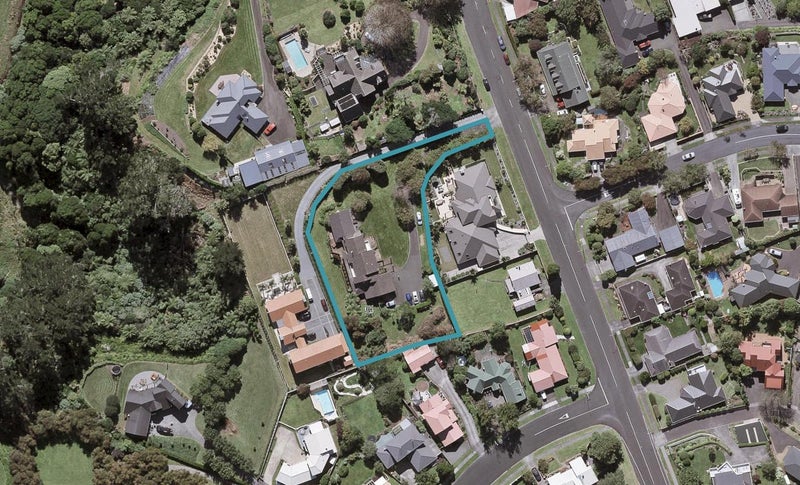 14 Veale Road, Frankleigh Park, New Plymouth - Carousel 1