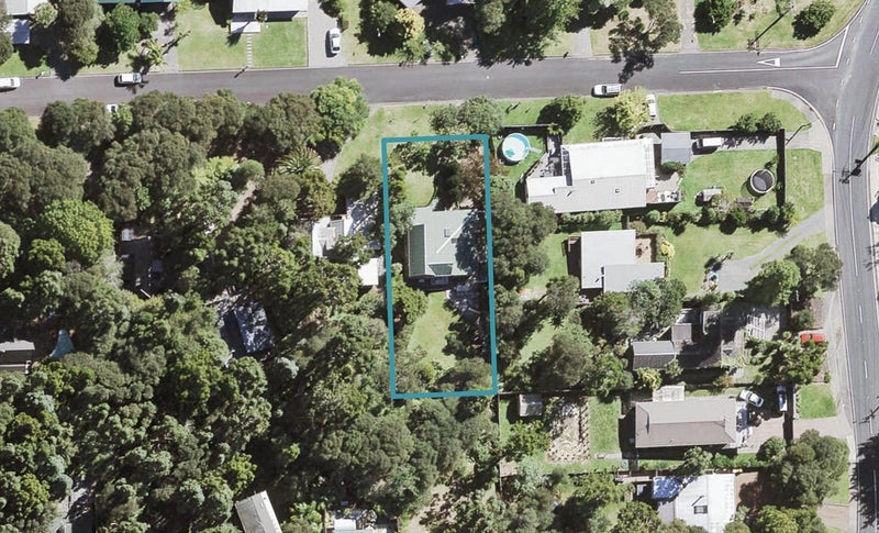 4 Fawcett Road, Laingholm, Auckland - Carousel 1