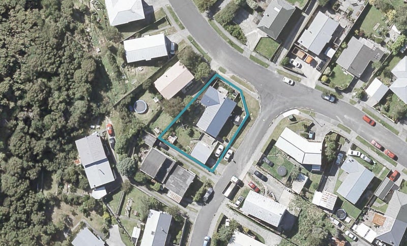 2 Naseby Grove, Wainuiomata, Lower Hutt - Carousel 1