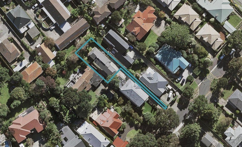 25 Atarangi Road, Greenlane, Auckland - Carousel 1