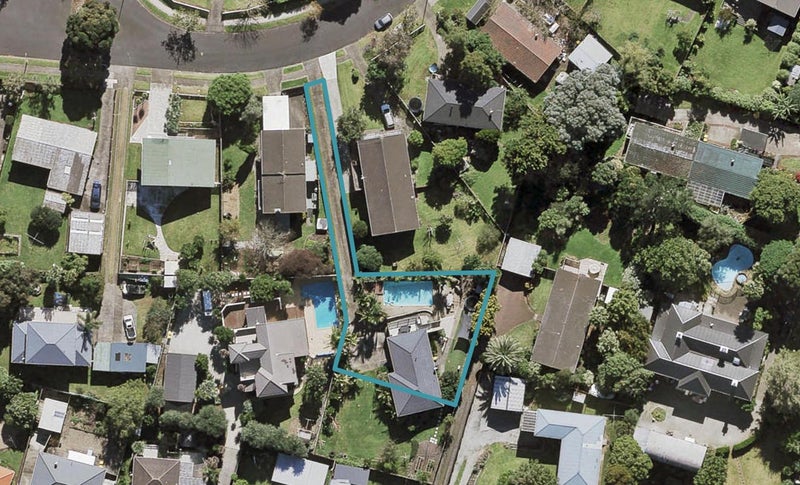 10A Anarahi Place, Mangere Bridge, Auckland - Carousel 1