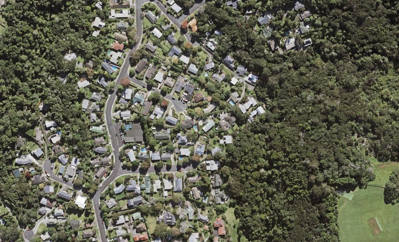15 Hague Place, Birkenhead, Auckland - Carousel 1