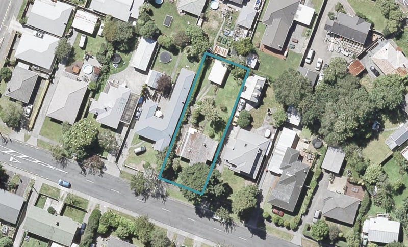 9 Hine Road, Wainuiomata, Lower Hutt - Carousel 1
