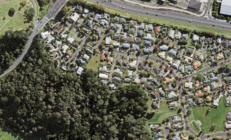 31 Bushlands Park Drive, Albany, Auckland - Carousel 1