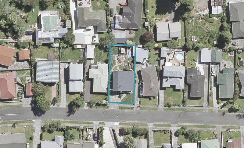 9 Tanekaha Street, Stokes Valley, Lower Hutt - Carousel 1