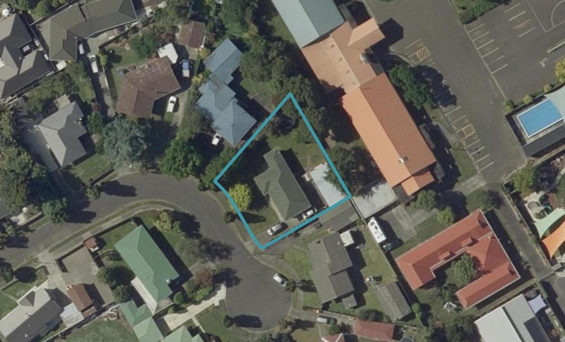 7 Brett Place, Takaro, Palmerston North - Carousel 1
