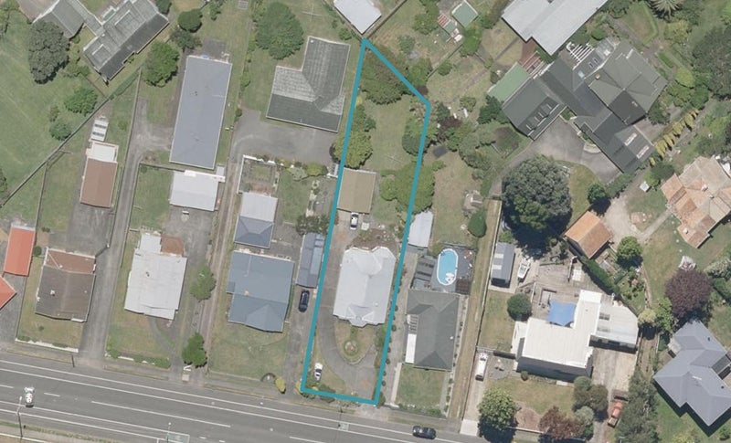 14 Fitzherbert Avenue, Springvale, Whanganui - Carousel 1