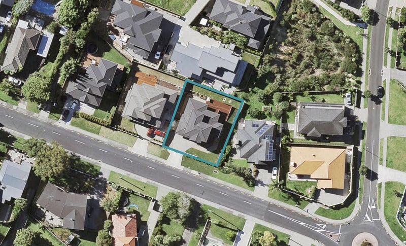 38 Beach Road, Mellons Bay, Auckland - Carousel 1