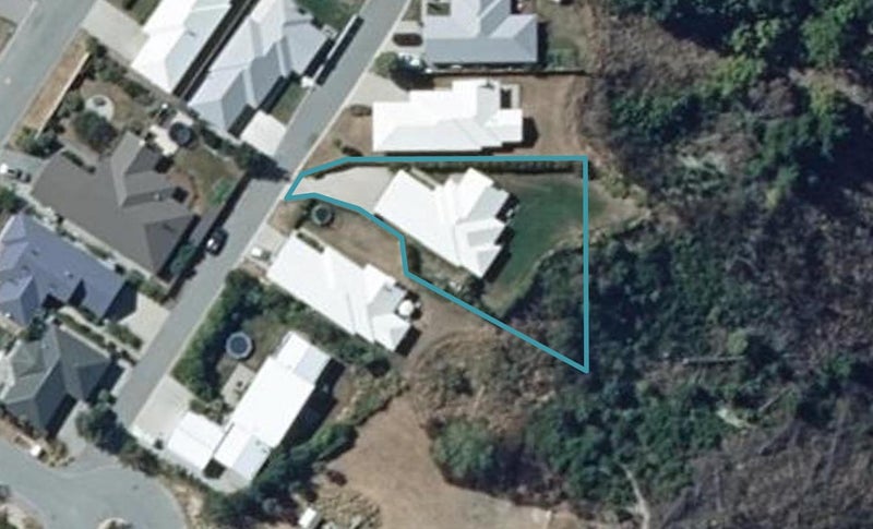 7 Maple Court, Arthurs Point, Queenstown - Carousel 1