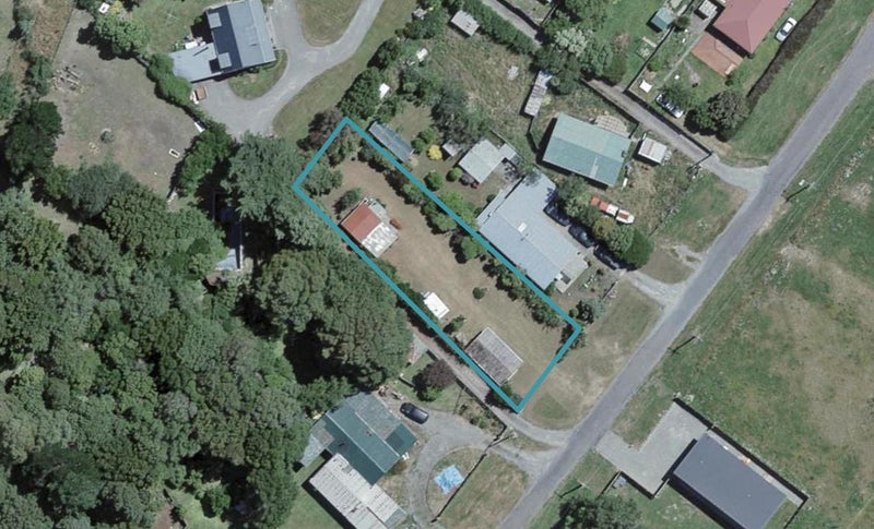54 Lyon Street, Featherston - Carousel 1