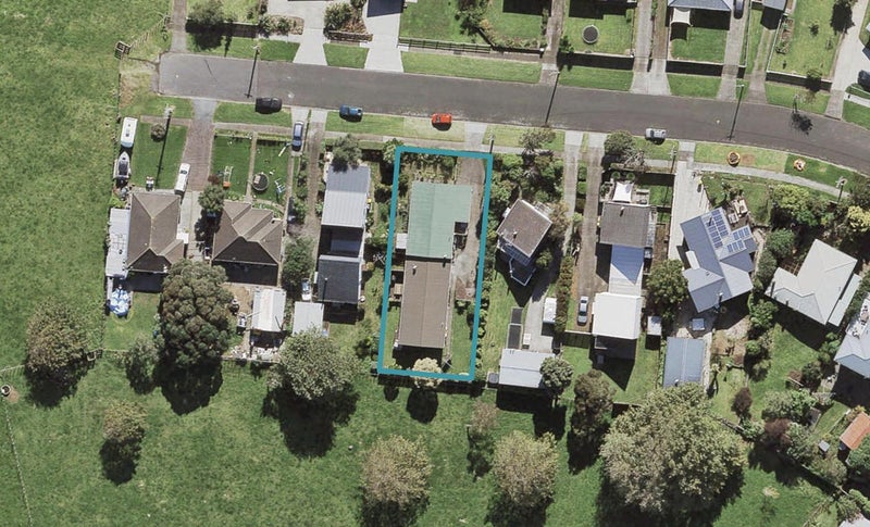 2/14 Kiekie Road, Mangere Bridge, Auckland - Carousel 1