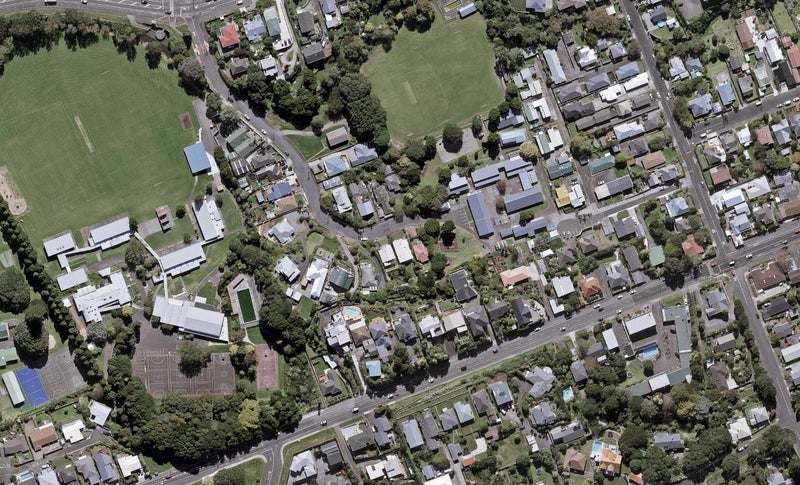 30 Bonithon Avenue, Moturoa, New Plymouth - Carousel 1