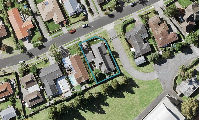 23 Vivian Wilson Drive, Eastern Beach, Auckland - Carousel 1