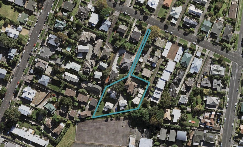 7B Ballin Street, Ellerslie, Auckland - Carousel 1