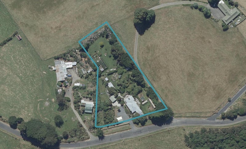 594 Pine Hill Road, Pine Hill, Dunedin - Carousel 1