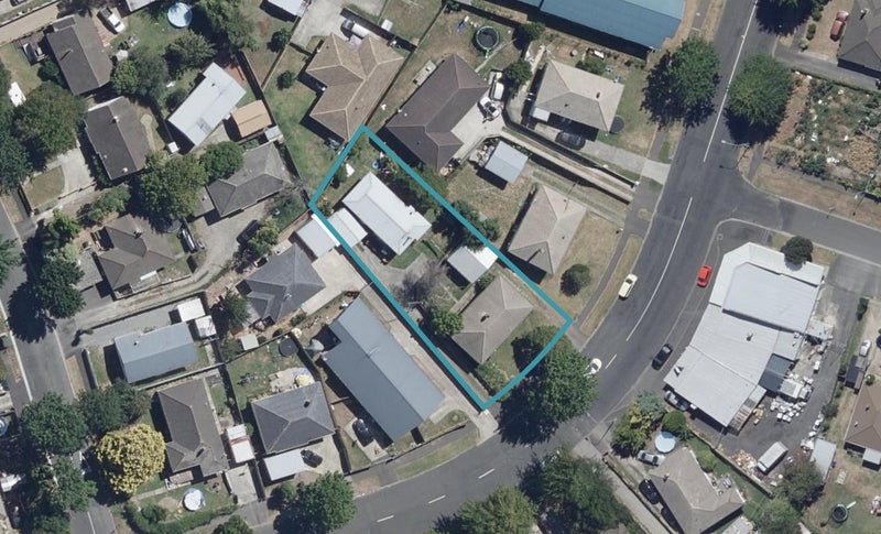101A Holland Road, Fairfield, Hamilton - Carousel 1