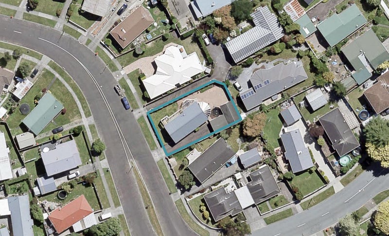 16 Turon Crescent, Totara Park, Upper Hutt - Carousel 1